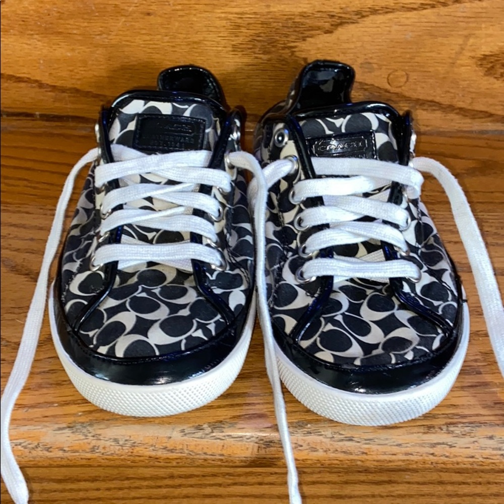 Coach 8 1/2M white & black canvas/leather sneakers